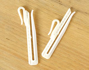 STEP3　カーテンのフックを選びます