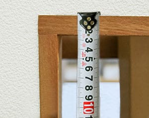 STEP3　ロールスクリーンの丈（高さ）を測ります