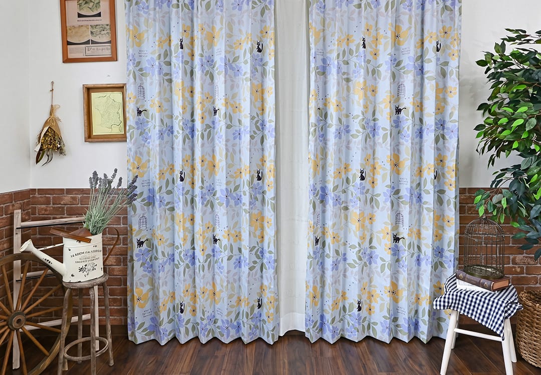 魔女の宅急便 ジジ お花畑 ブルー カーテン コーディネート