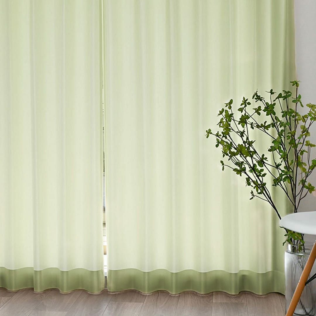 ライトグリーン