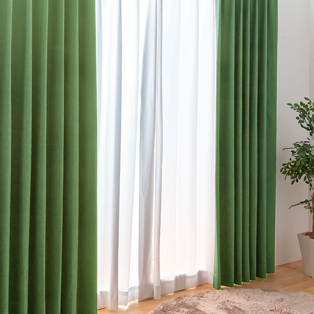 ダークグリーン