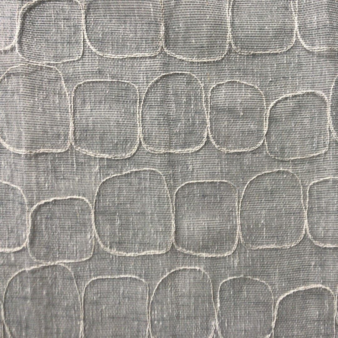 チャコールグレー