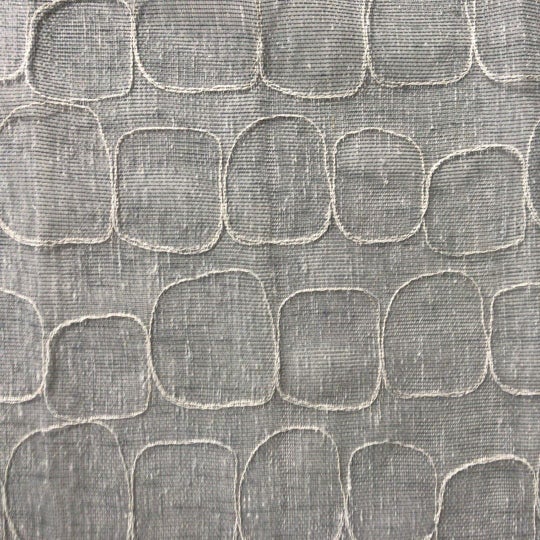 チャコールグレー