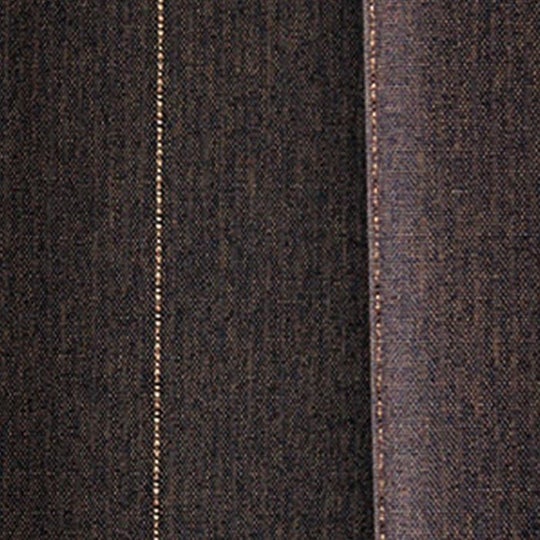 ダークブラウン