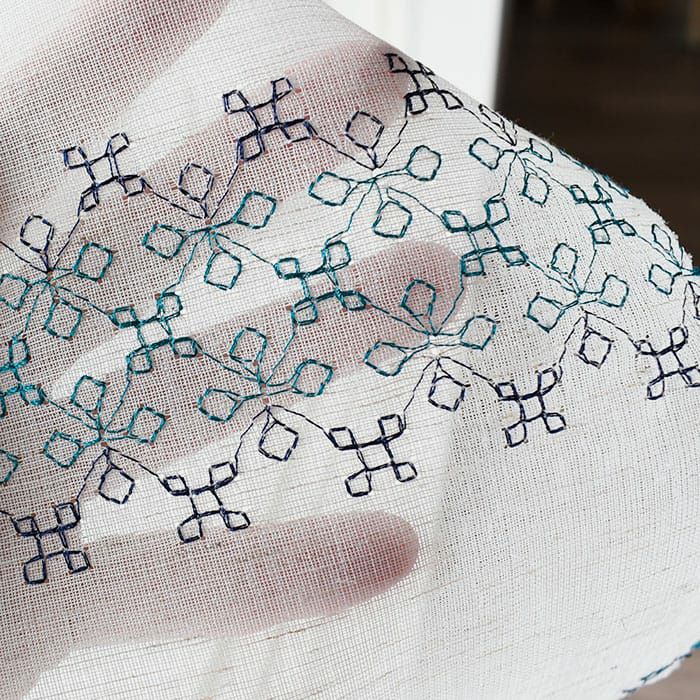 サシコ風ステッチ刺繍のレースカーテン | カーテン通販専門店カーテンズ