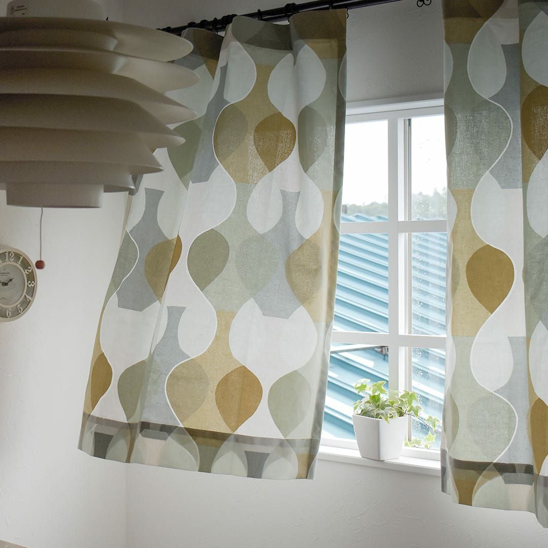 ライトグリーン　（仕上がりは裾は2cm折り返しになります）