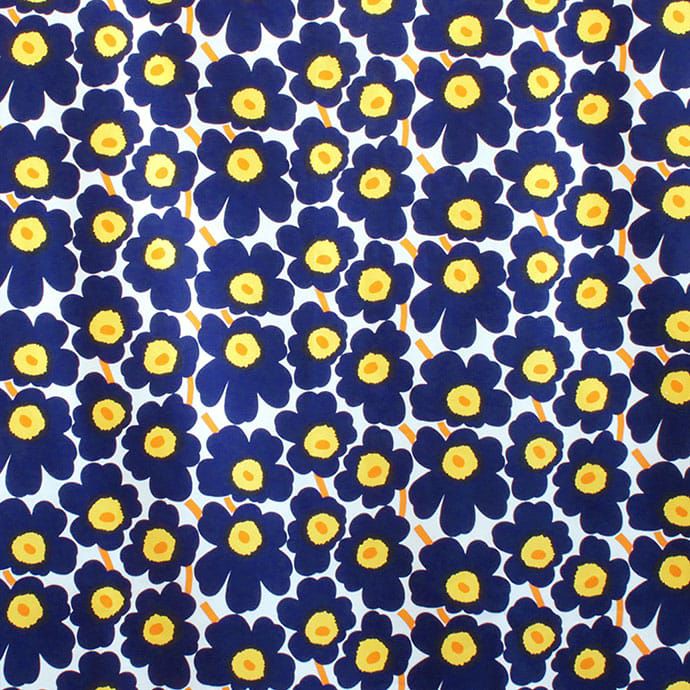北欧生地ハーフサイズ】北欧ブランド「marimekko」の人気柄ミニウニッコ。