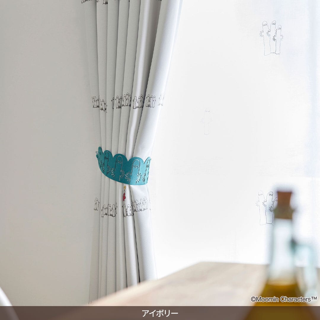 行進するニョロニョロにまじって電球を掲げるリトルミイがかわいい北欧